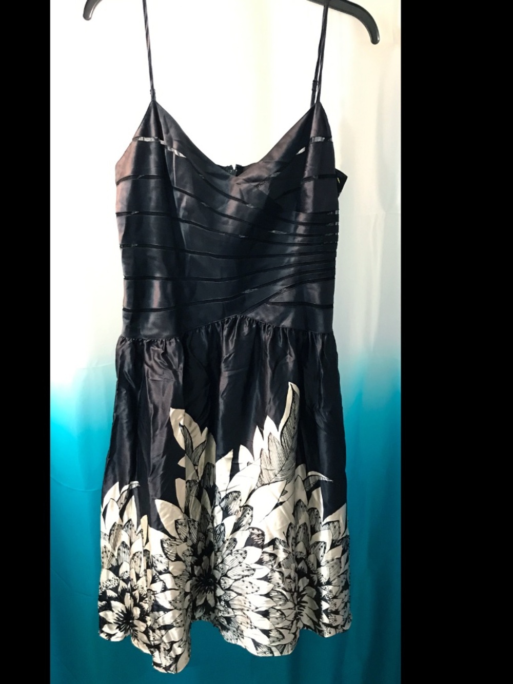 Adrianna Papelll 100% Silk Beaded Floral Cocktail Black & White Dress - Sz 14